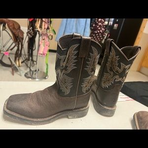 Arita boots 4.5